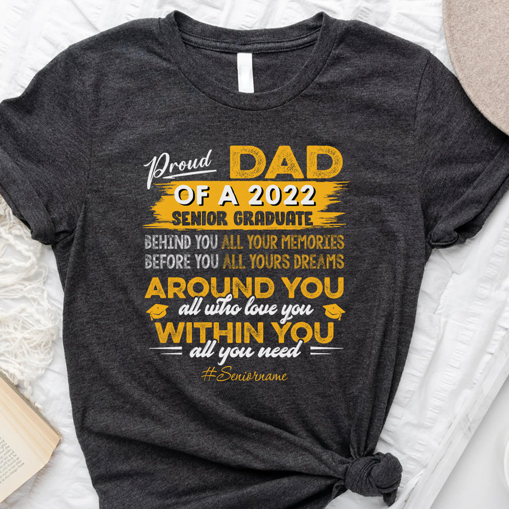 Personalized Proud Mom Of A 2022 Senior Graduate Shirt