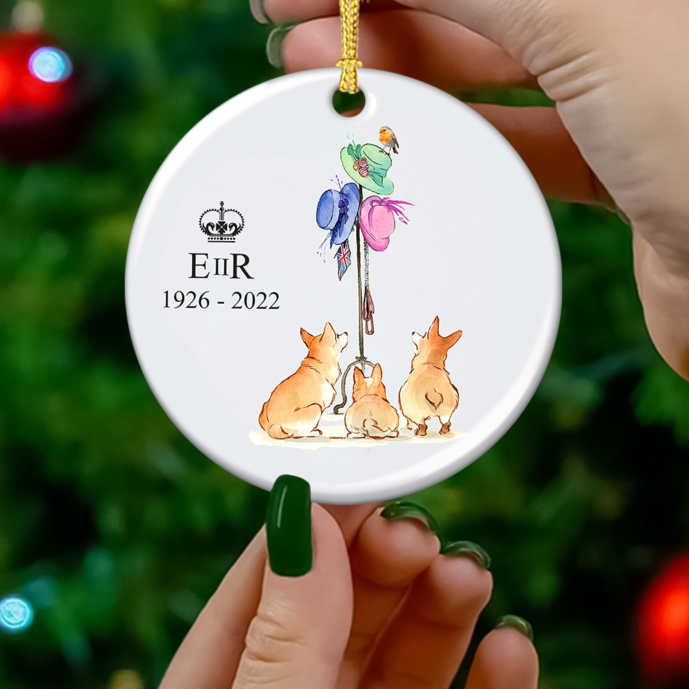 Queen Elizabeth II Ornament, RIP Her Majesty Commemorative Keepsake Christmas Ceramic Ornament