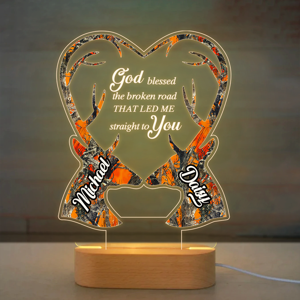 Personalized God Bless The Broken Road To Me Hunting Lamp With Wooden Oval Stand, Love Gift For Couple CHI-YEN