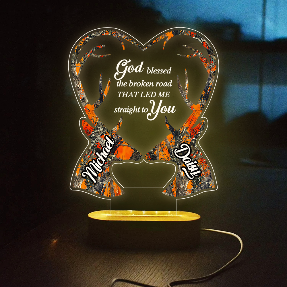 Personalized God Bless The Broken Road To Me Hunting Lamp With Wooden Oval Stand, Love Gift For Couple CHI-YEN