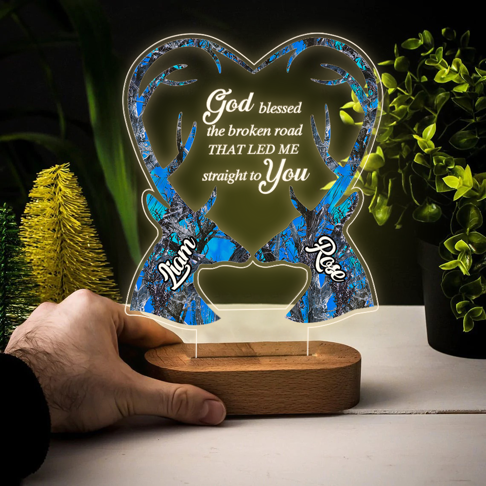 Personalized God Bless The Broken Road To Me Hunting Lamp With Wooden Oval Stand, Love Gift For Couple CHI-YEN