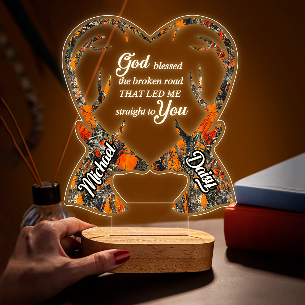 Personalized God Bless The Broken Road To Me Hunting Lamp With Wooden Oval Stand, Love Gift For Couple CHI-YEN